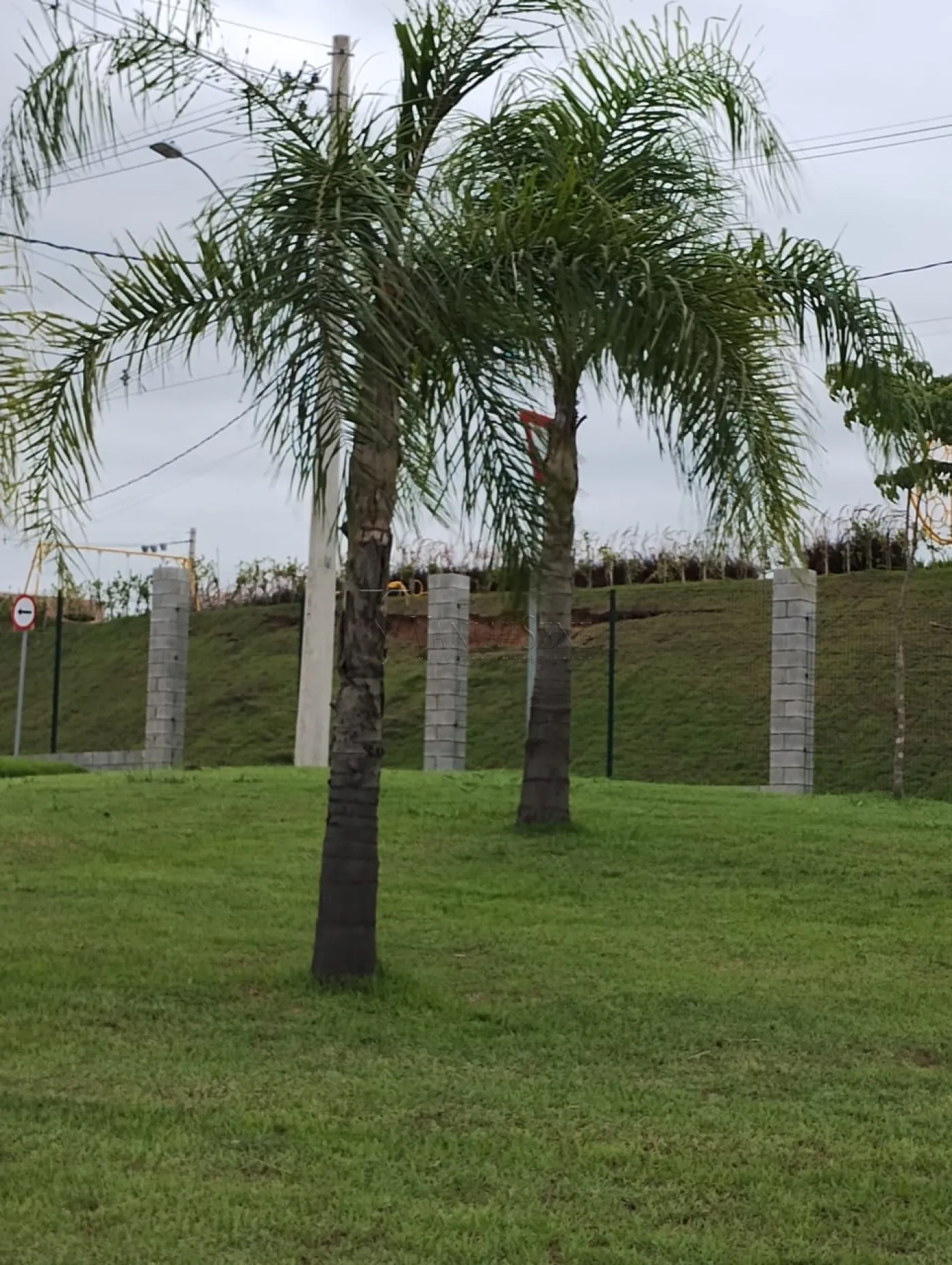 Comprar Terreno / Condomínio em São José dos Campos R$ 320.000,00 - Foto 8