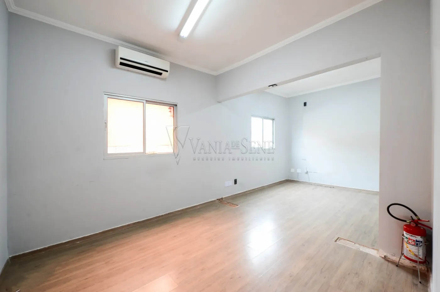 Comprar Comercial / Prédio em São José dos Campos R$ 1.380.000,00 - Foto 12