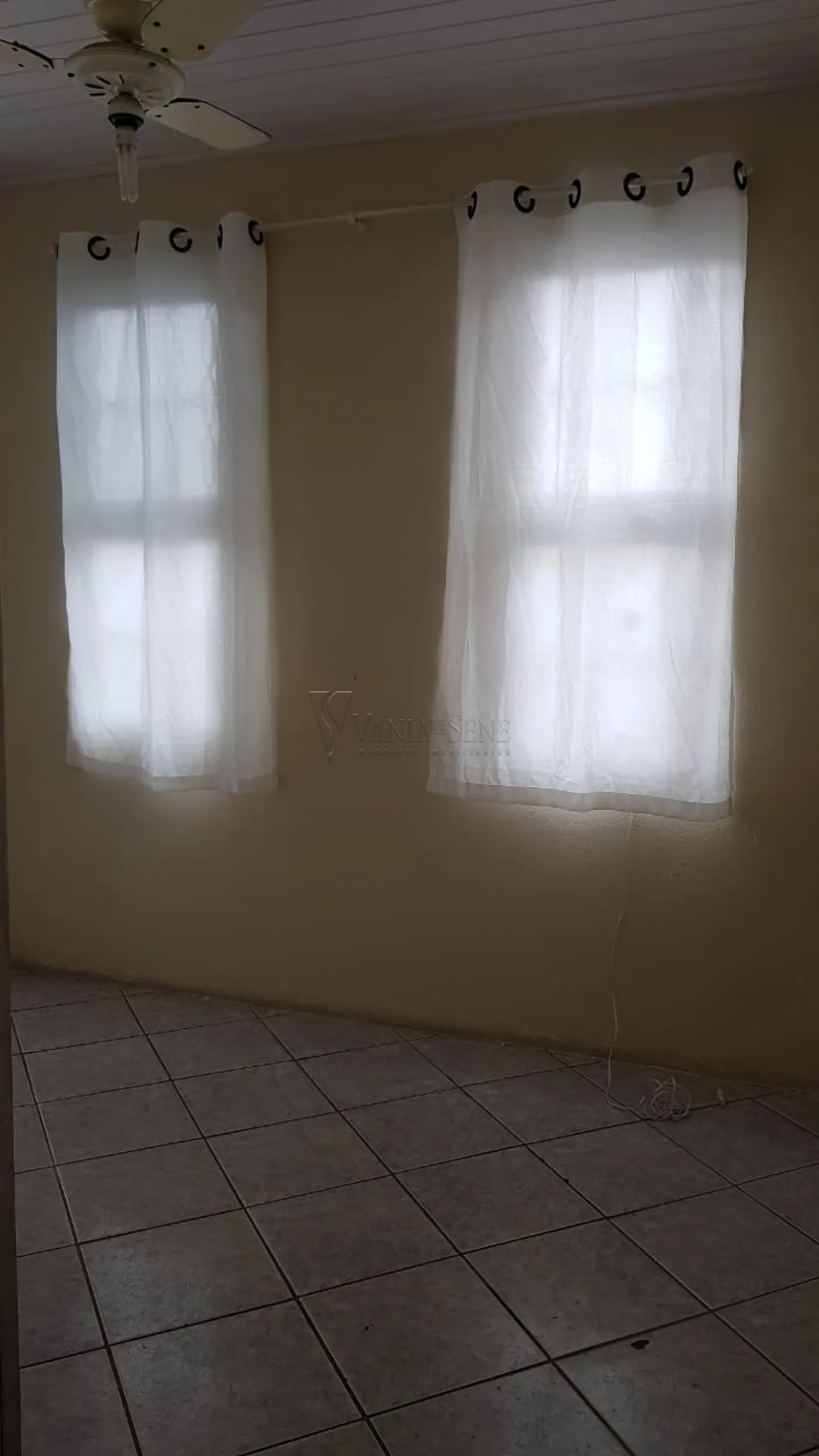 Comprar Casa / Padrão em São José dos Campos R$ 650.000,00 - Foto 7