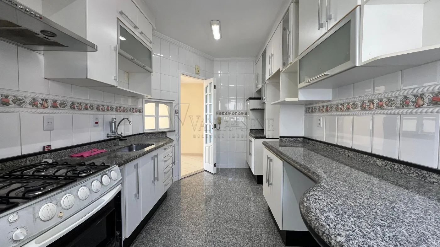 Alugar Apartamento / Padrão em São José dos Campos R$ 3.900,00 - Foto 17