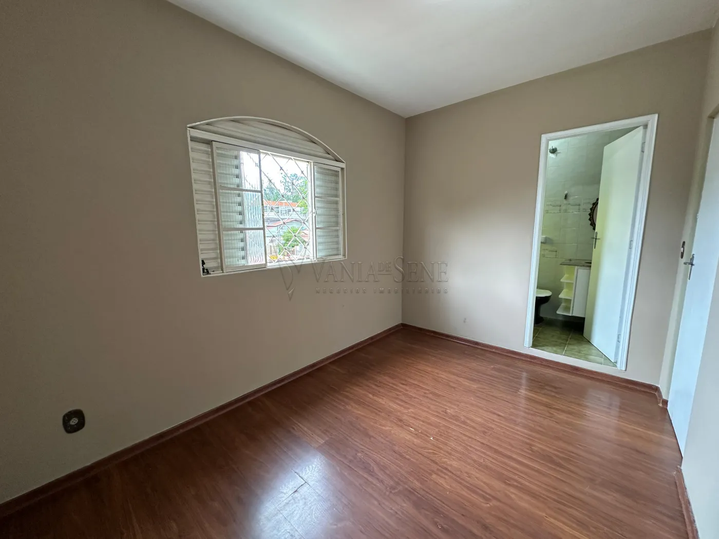 Alugar Casa / Padrão em São José dos Campos R$ 3.800,00 - Foto 14