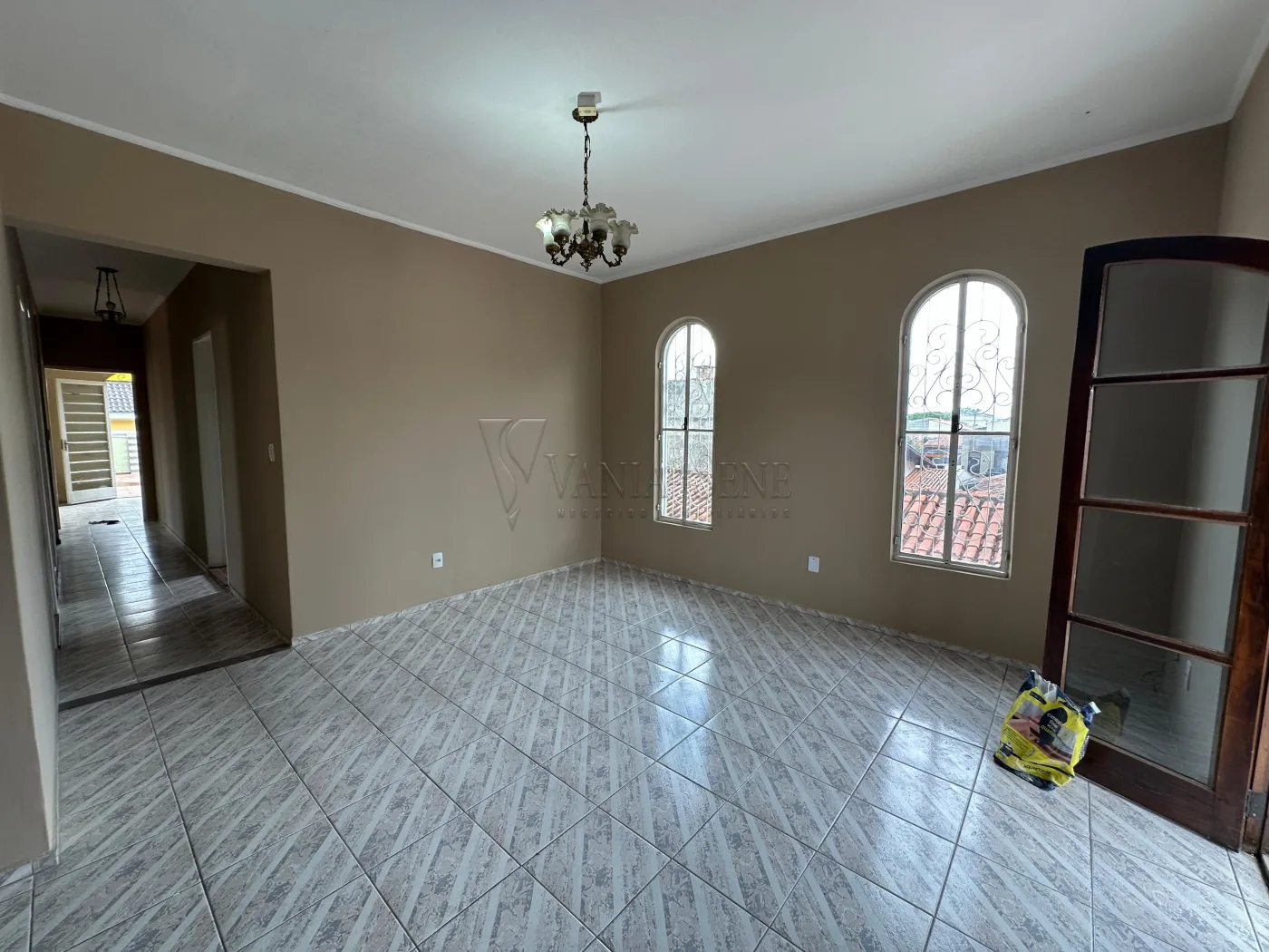 Alugar Casa / Padrão em São José dos Campos R$ 3.800,00 - Foto 3