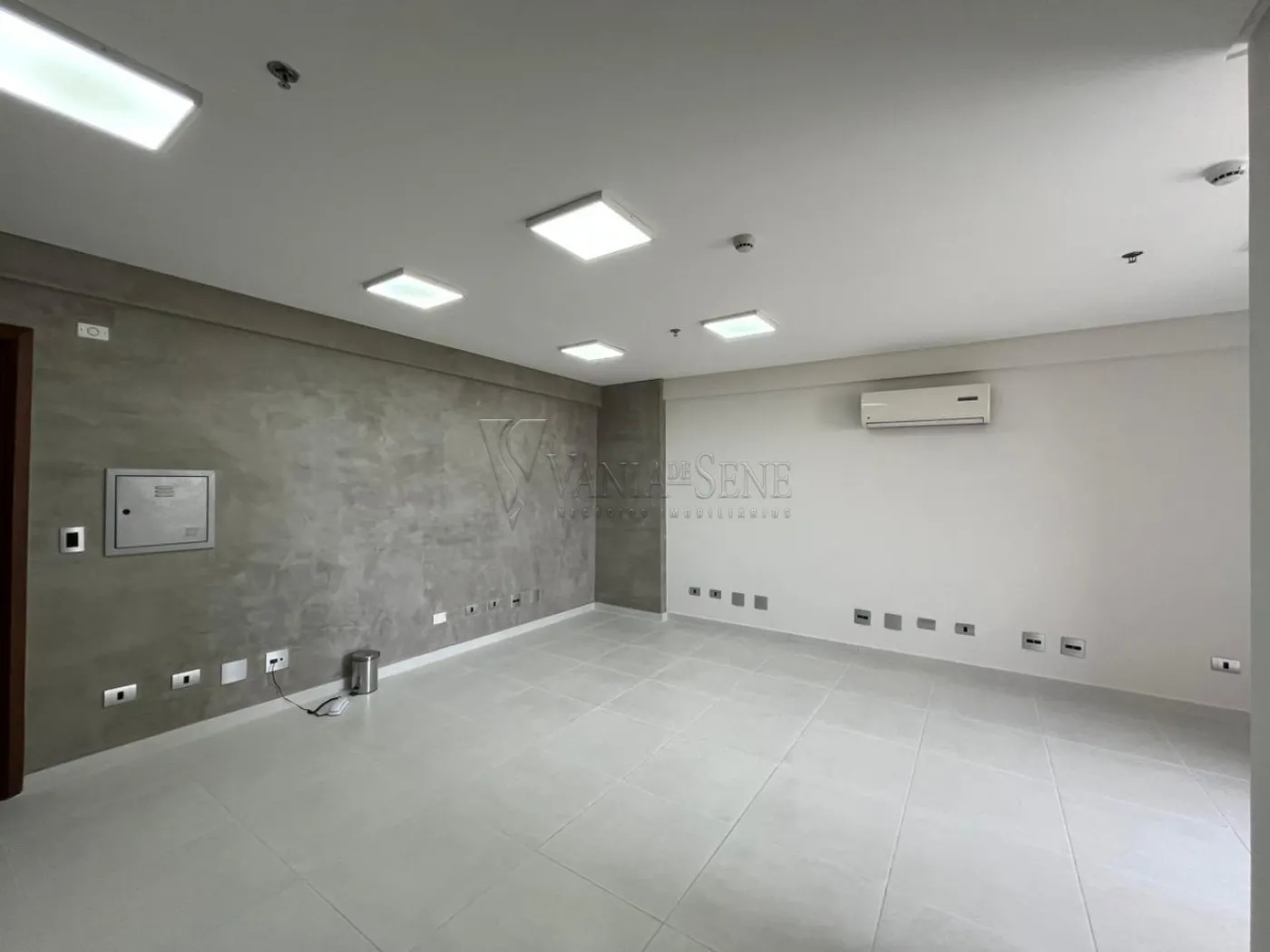 Alugar Comercial / Salão em Condomínio em São José dos Campos R$ 2.800,00 - Foto 2