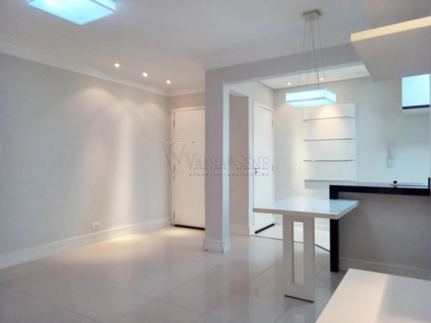 Alugar Apartamento / Padrão em São José dos Campos R$ 2.300,00 - Foto 2