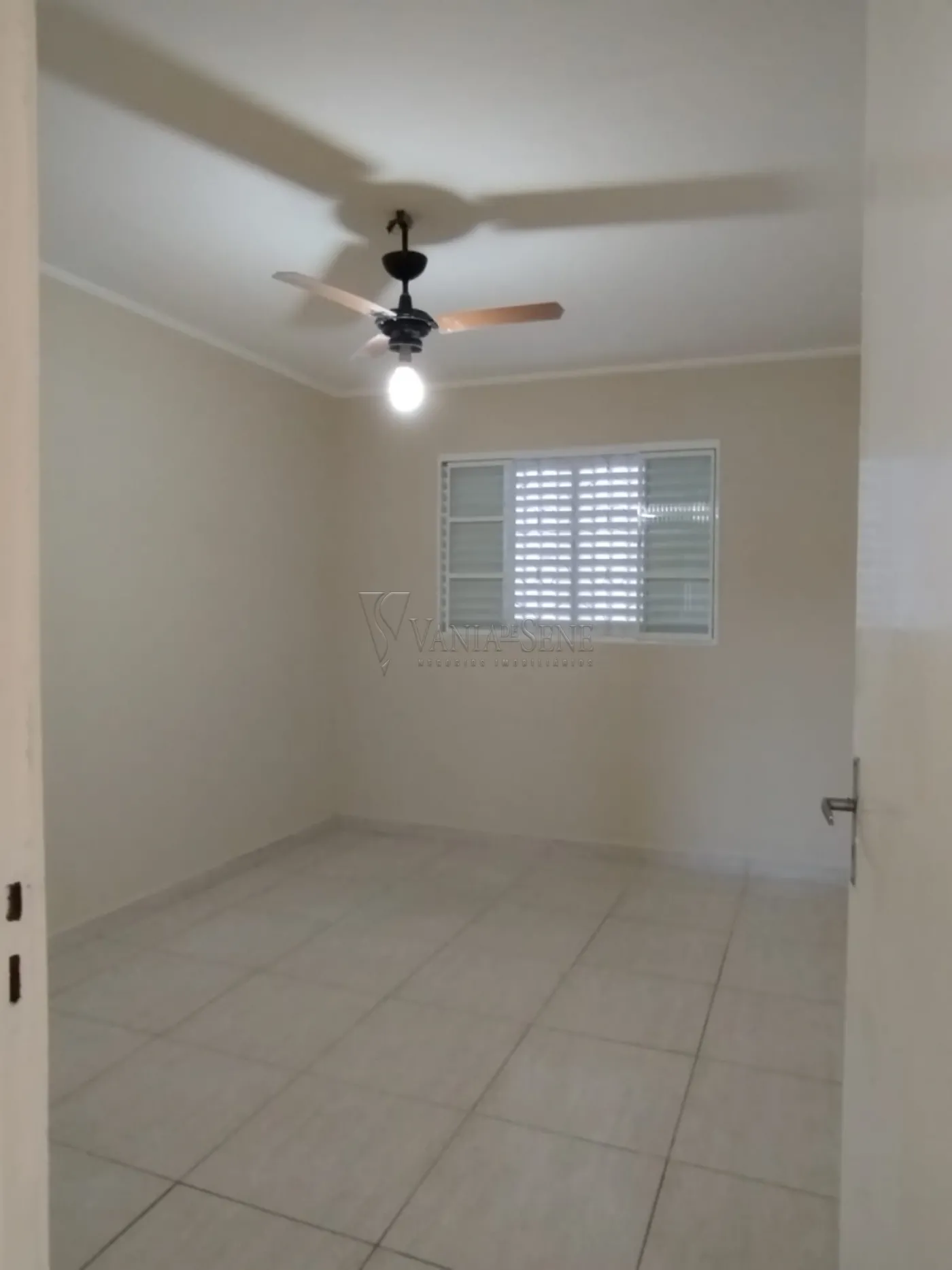 Alugar Casa / Padrão em São José dos Campos R$ 3.270,00 - Foto 16