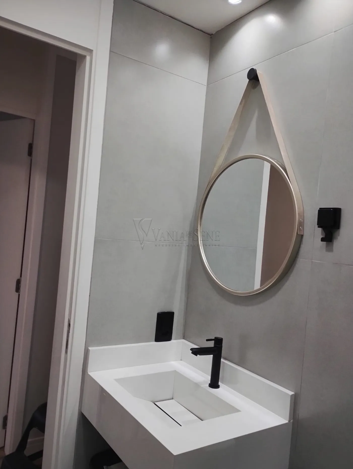 Comprar Apartamento / Padrão em São José dos Campos R$ 430.000,00 - Foto 2