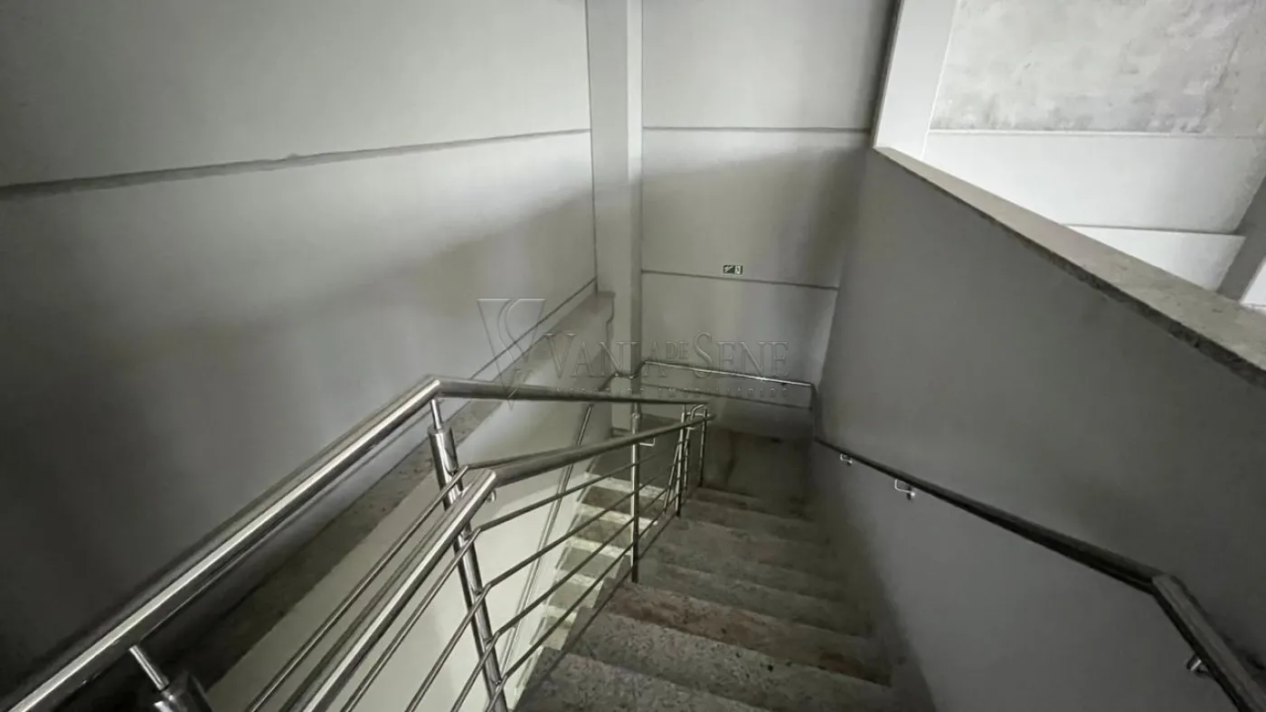 Alugar Comercial / Prédio em São José dos Campos R$ 22.000,00 - Foto 8