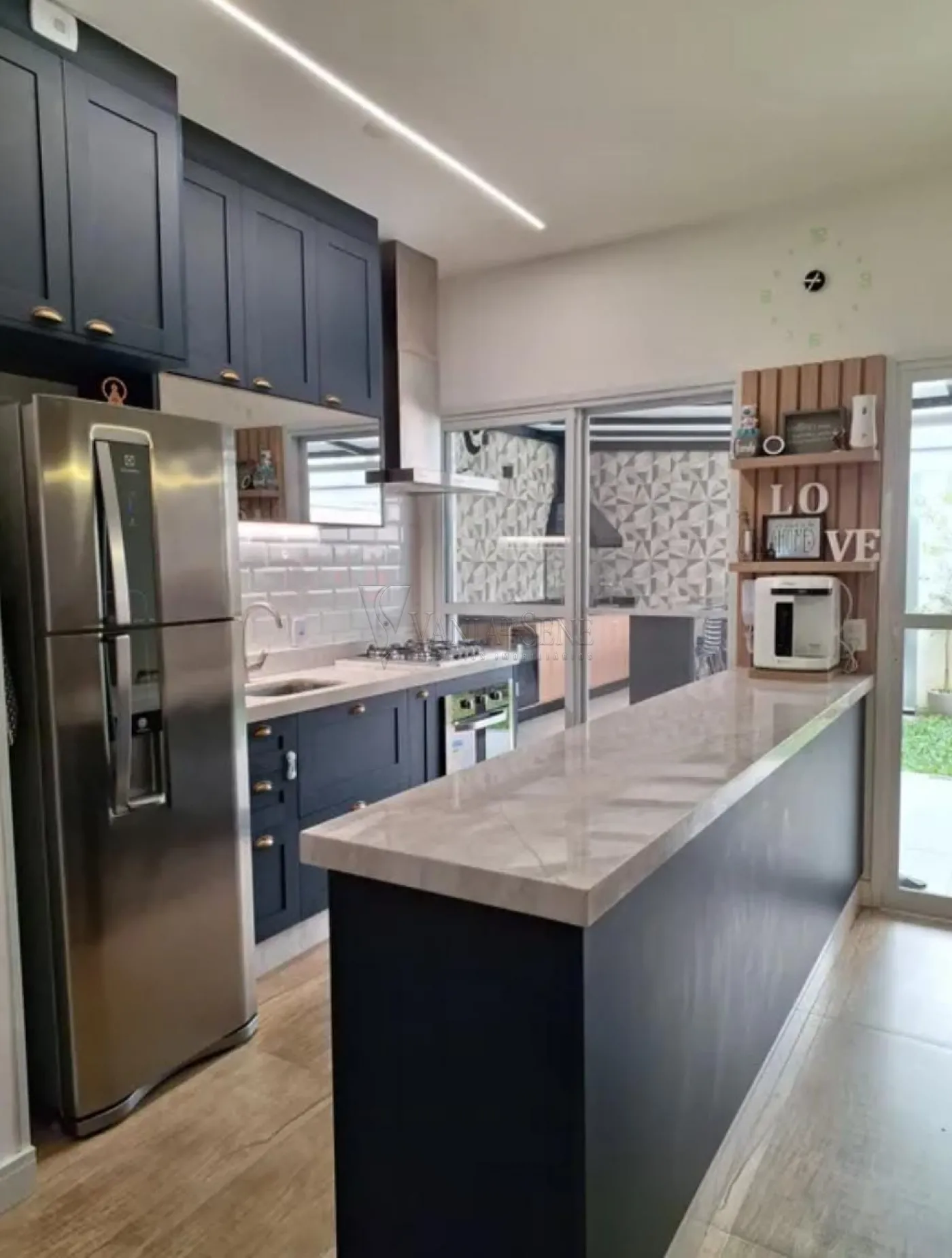 Comprar Casa / Padrão em São José dos Campos R$ 990.000,00 - Foto 5