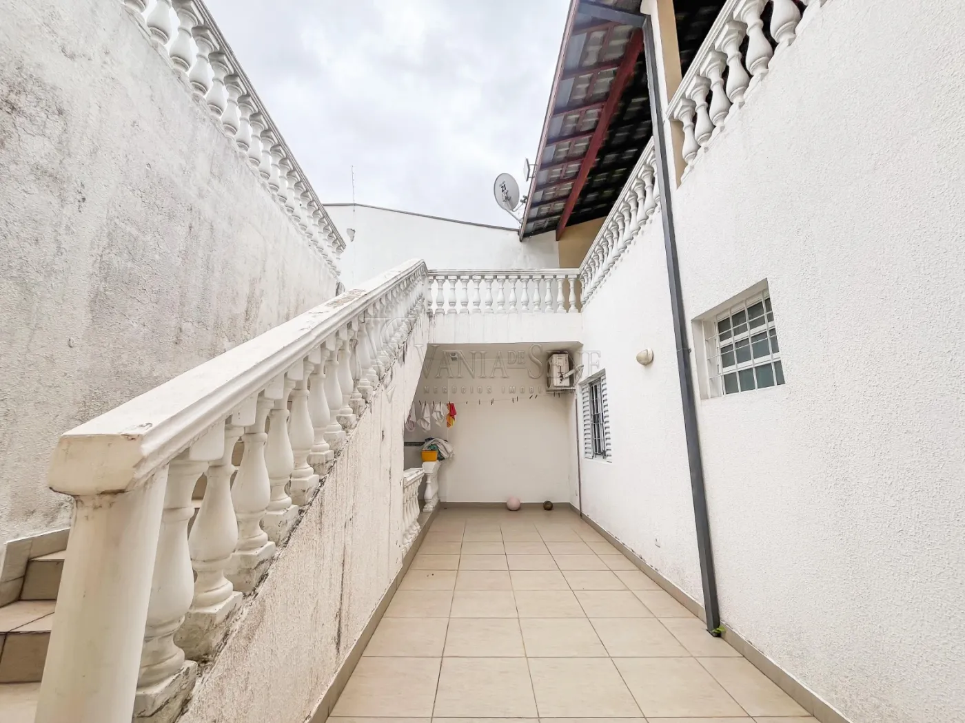 Alugar Casa / Padrão em São José dos Campos R$ 3.600,00 - Foto 11