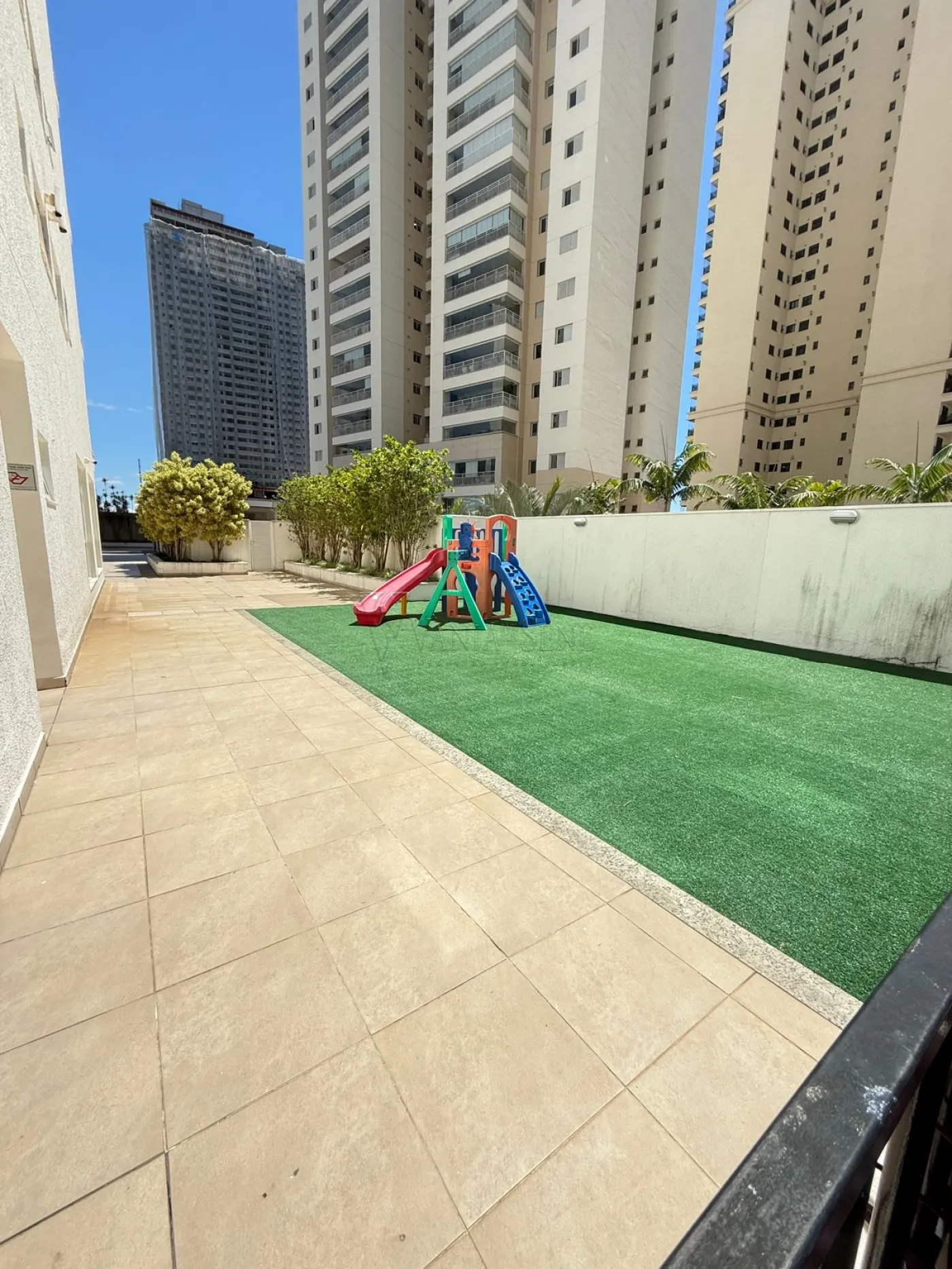 Alugar Apartamento / Padrão em São José dos Campos R$ 2.700,00 - Foto 14