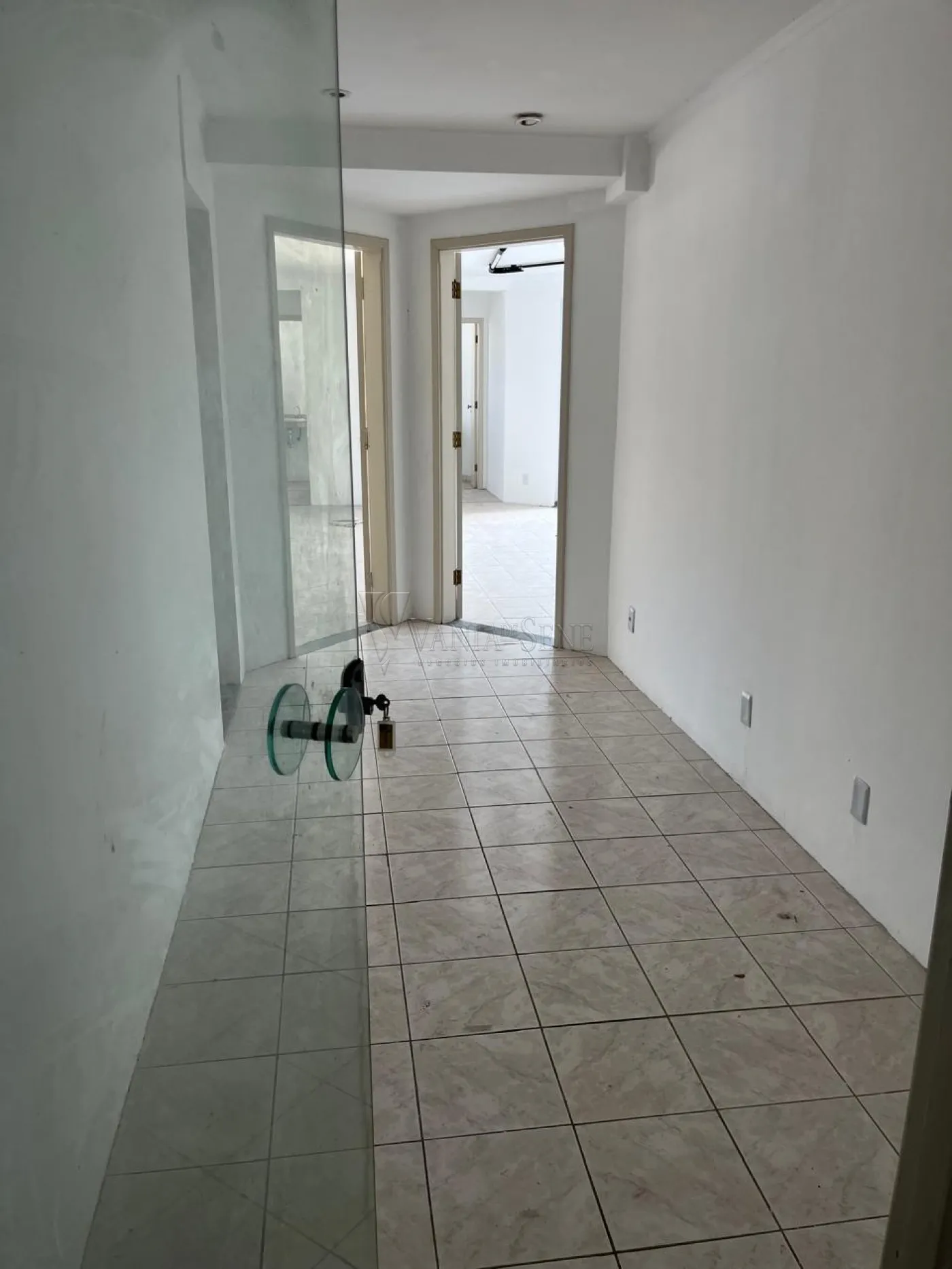 Alugar Comercial / Sala em São José dos Campos R$ 2.000,00 - Foto 2