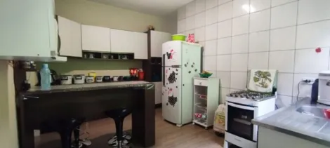 imagem 3 - Seu Novo Lar Está Aqui: Casa à Venda com Charme e Conforto imagem 3 - Seu Novo Lar Está Aqui: Casa à Venda com Charme e Conforto