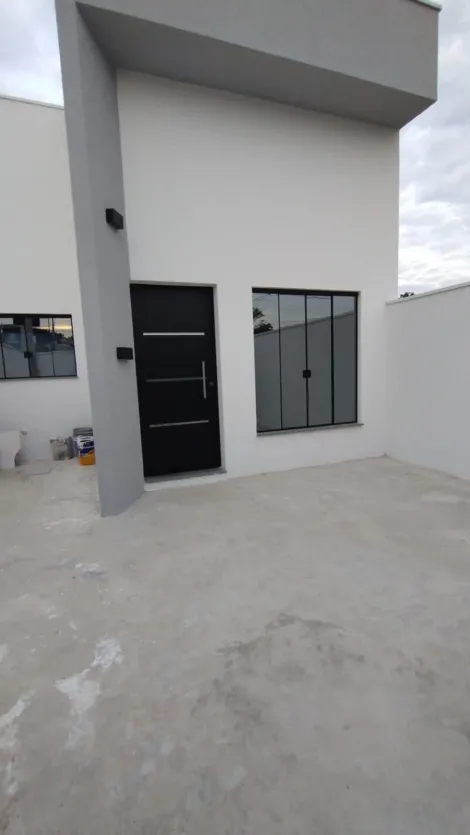 imagem 2 - Venda Imperdível: Linda Casa Espera por Você imagem 2 - Venda Imperdível: Linda Casa Espera por Você