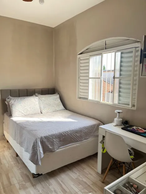 imagem 4 - Venda Imperdível: Casa Sobrado com Ponto Comercial imagem 4 - Venda Imperdível: Casa Sobrado com Ponto Comercial