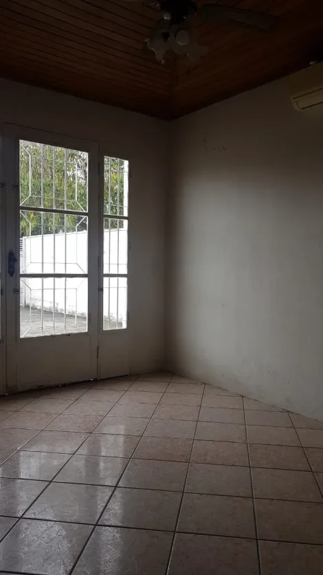 imagem 2 - Casa à venda no Jardim Satélite - Espaço e conforto para sua família imagem 2 - Casa à venda no Jardim Satélite - Espaço e conforto para sua família
